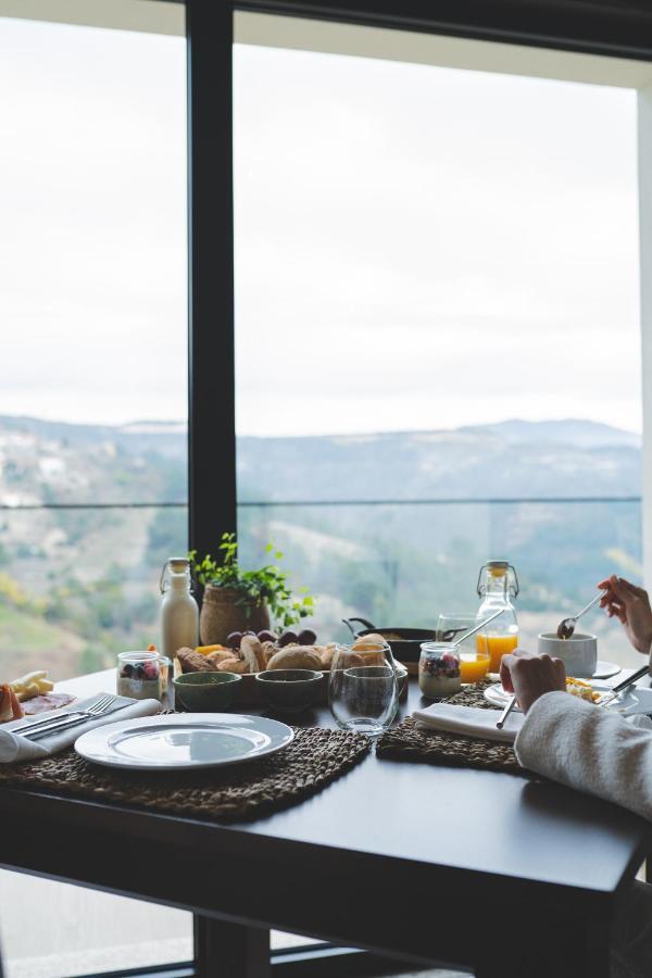 Mw Douro Wine & Spa Са́нта-Ма́рта-де-Пенагіа́н Екстер'єр фото Breakfast at the hotel