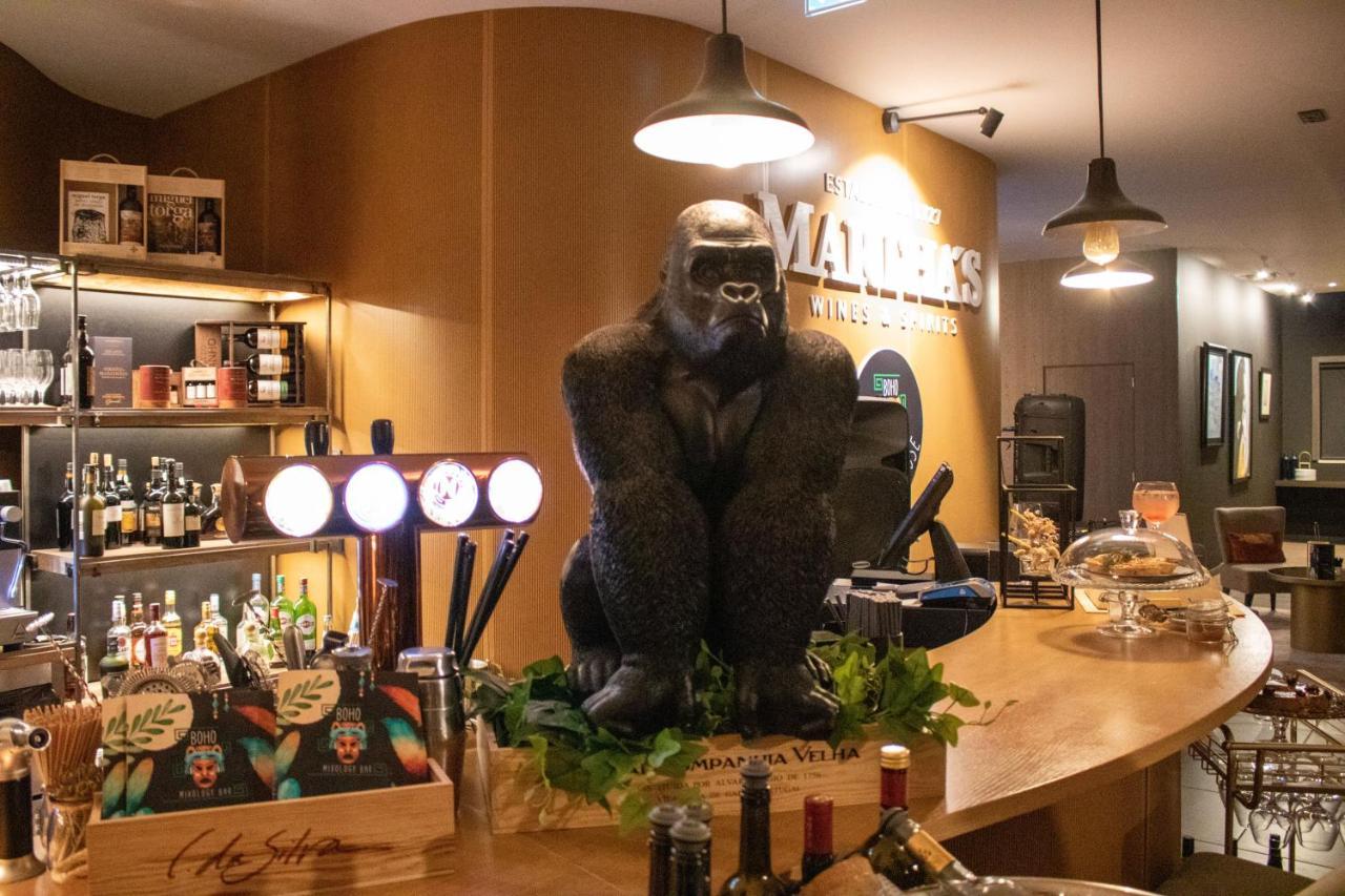 Mw Douro Wine & Spa Са́нта-Ма́рта-де-Пенагіа́н Екстер'єр фото The bar at the London Zoo