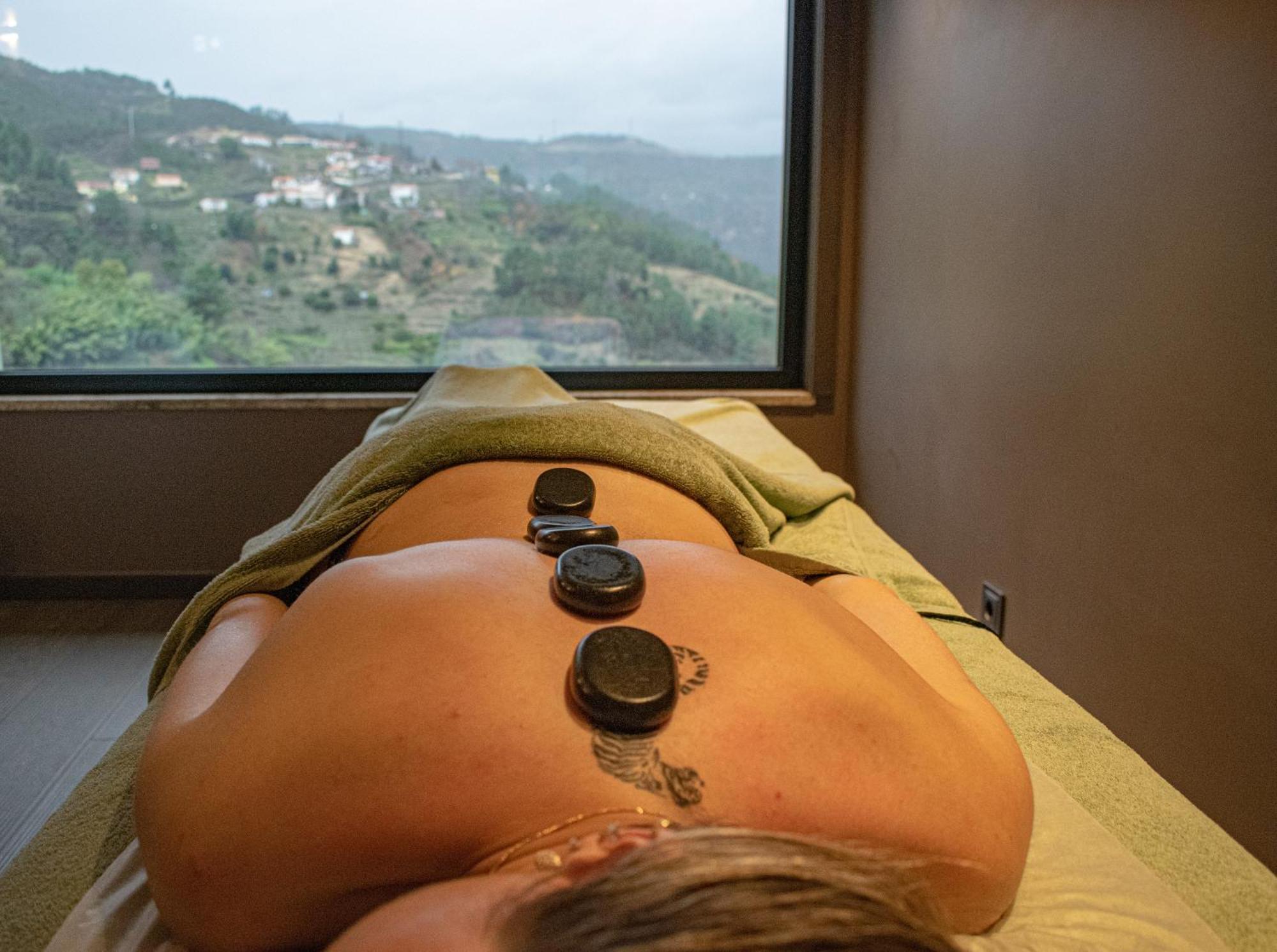 Mw Douro Wine & Spa Са́нта-Ма́рта-де-Пенагіа́н Екстер'єр фото Hot stone massage