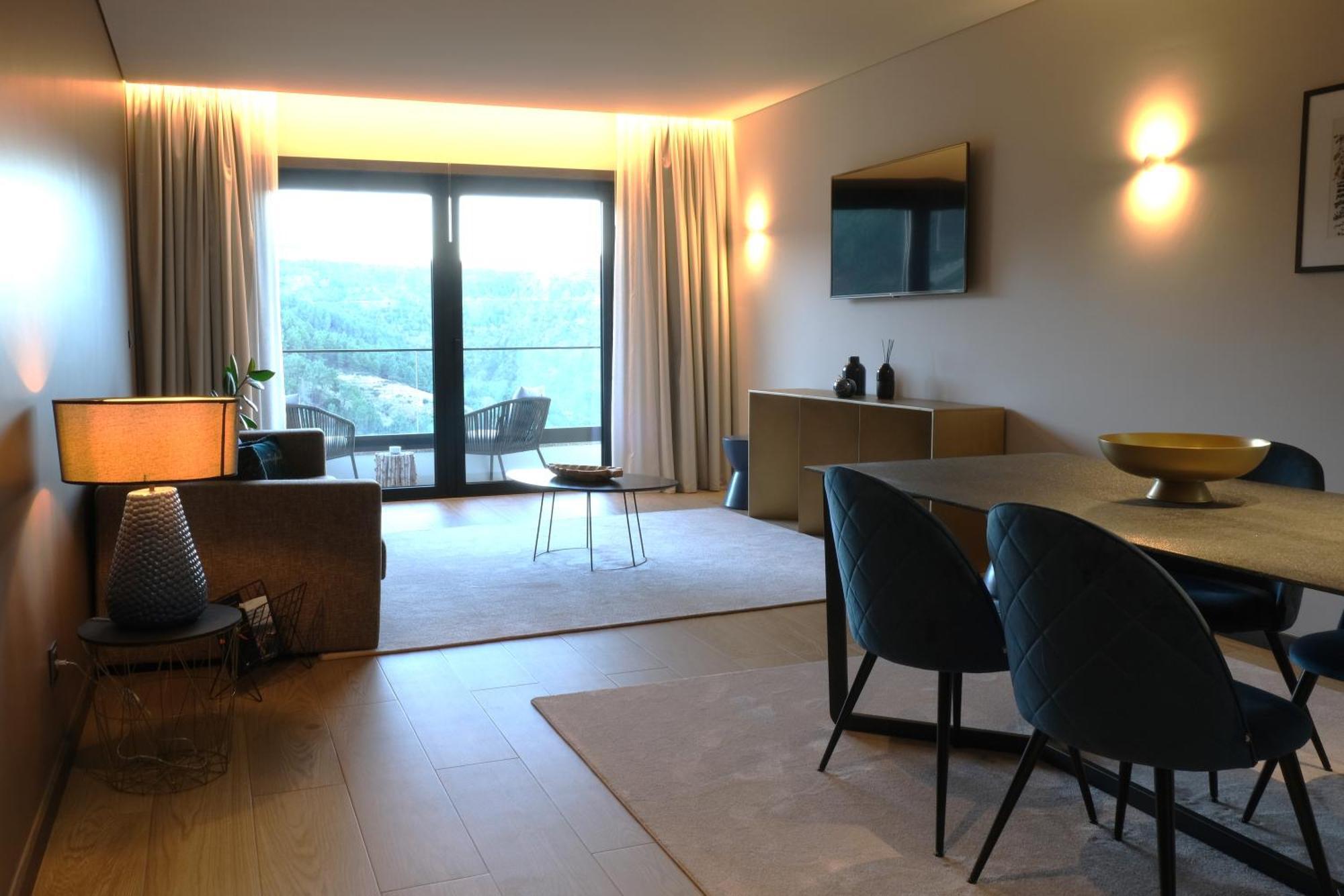 Mw Douro Wine & Spa Са́нта-Ма́рта-де-Пенагіа́н Екстер'єр фото A suite at the hotel